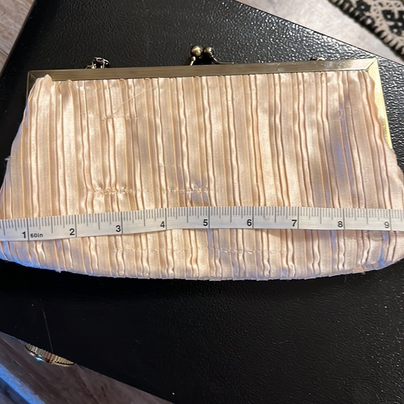 Vintage Evening Clutch - Picture 3 of 4